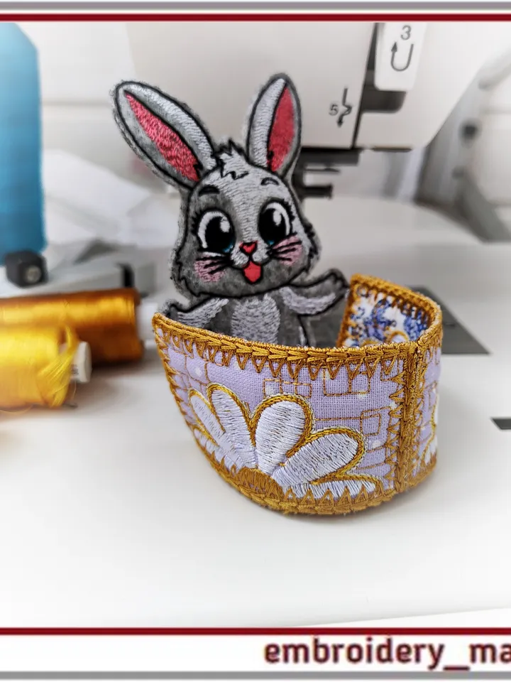 In the hoop embroidery design Easter egg basket Bunny