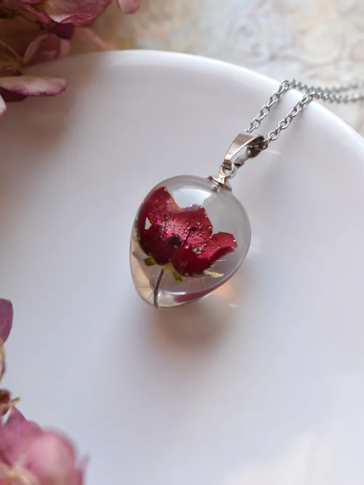 Real cinquefoil necklace. Red flower pendant in resin. Forest Jewelry.