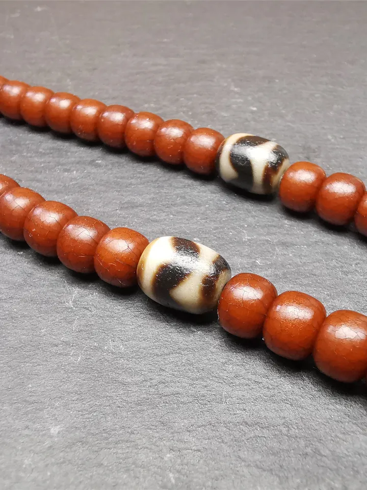 Gandhanra TibetanTiger Tooth Dzi Bead Accessories,Dzi Spacer Beads,Marker Beads for Mala,Necklace,amulet,0.53" × 0.42"