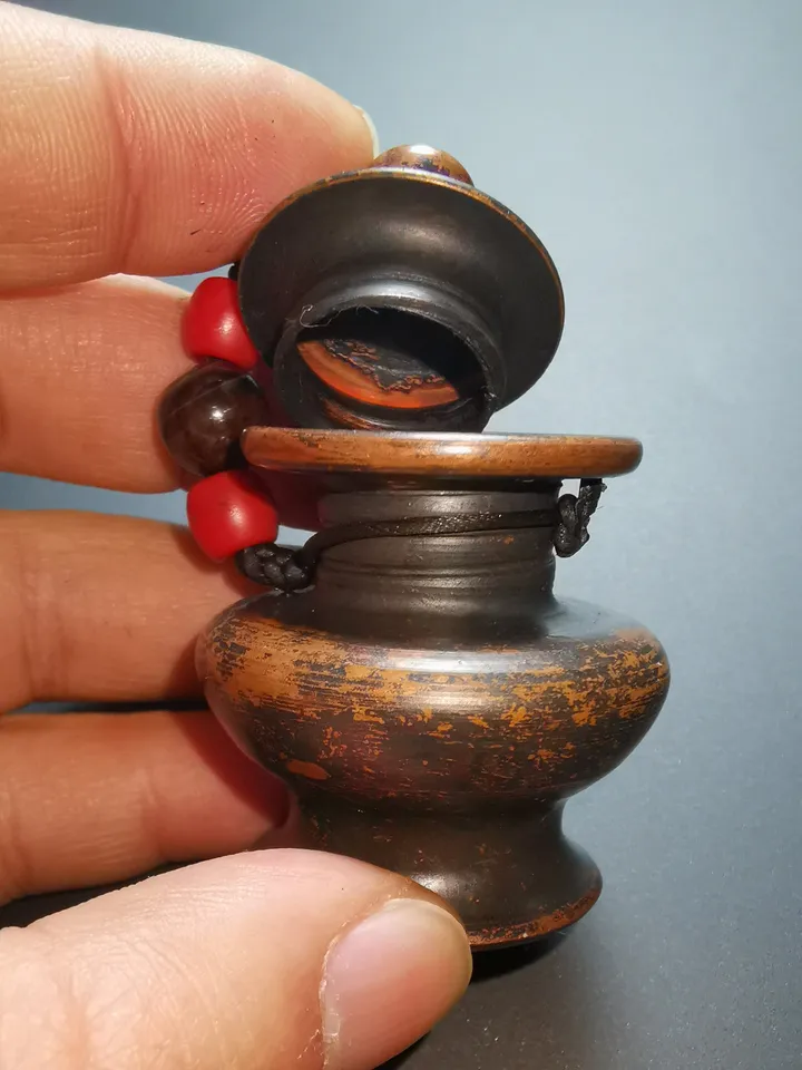 Gandhanra Vintage Mini Copper Jar with Lid,Handmade in Tibet, for Collectibels and Ornament