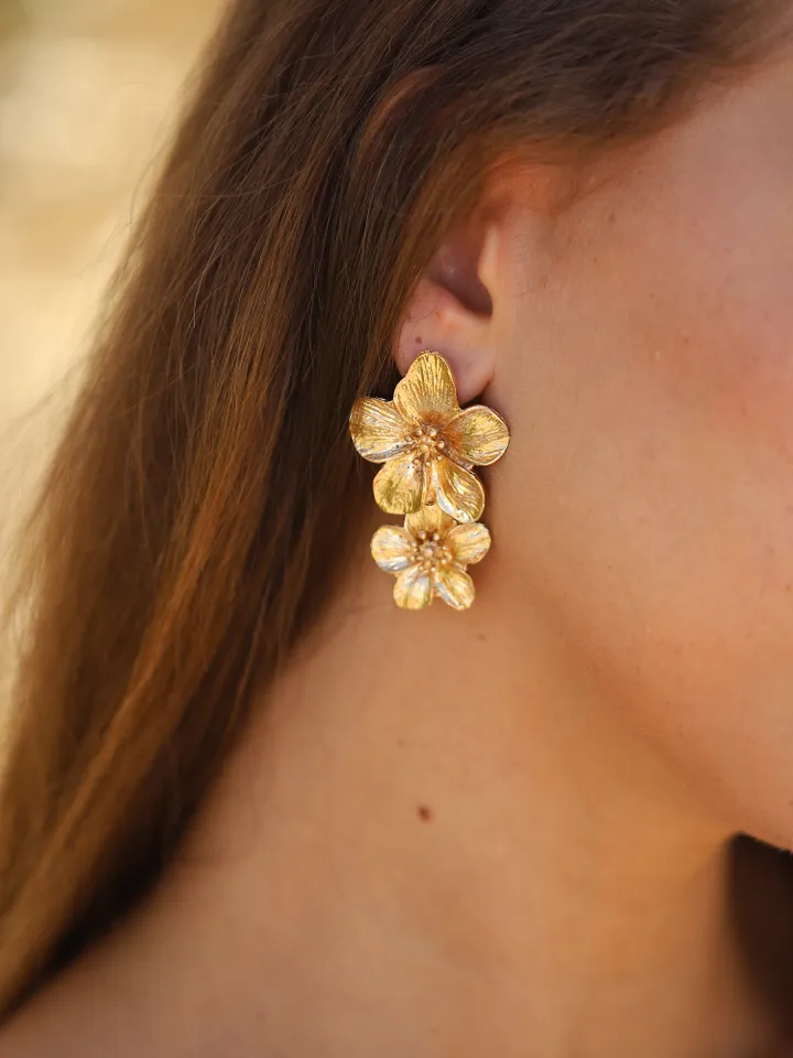 Boho Wedding Earrings, Champagne Gold Flower Bridal Earrings, Floral Chandelier Statement Wedding Earrings For Brides, Statement  Jewelry