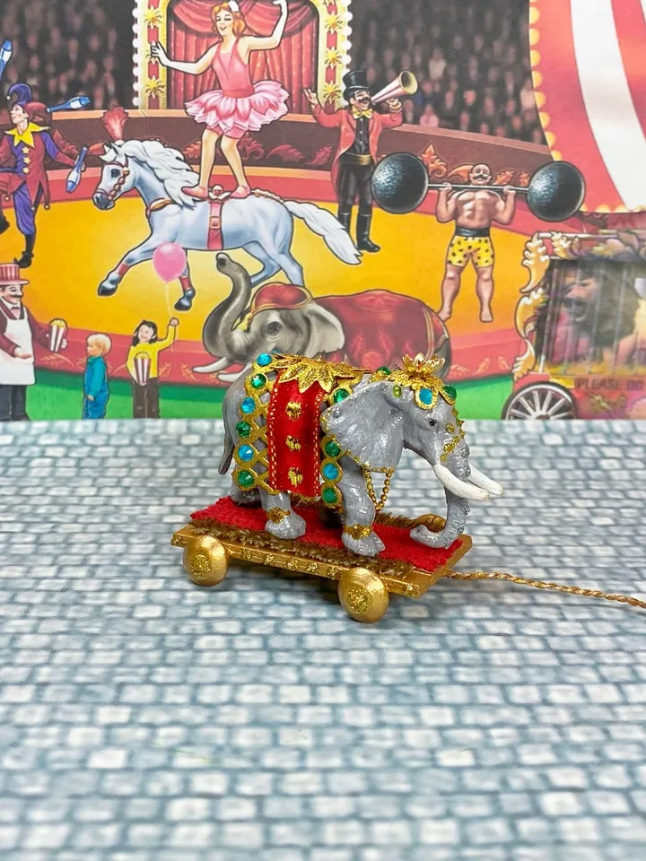 Elephant on a cart. Miniature. 1:12. Toy for a doll. Elephant. Animal for a doll.