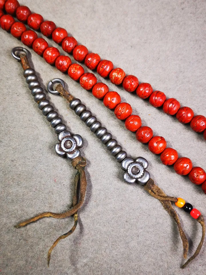 Gandhanra Handmade Tibetan Buddhist Mala Counters,Prayer Bead Counters,with Flower Pendant,Made of Cold Iron