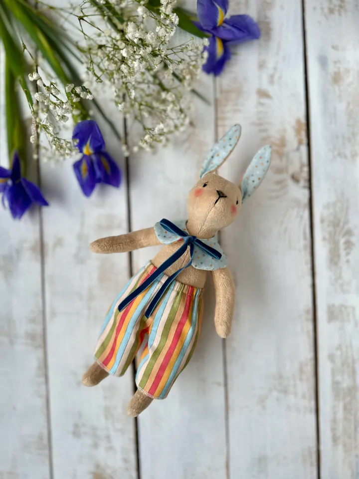 FABRIC BUNNY STEP-BY-STEP SEWING PATTERN AND TUTORIAL