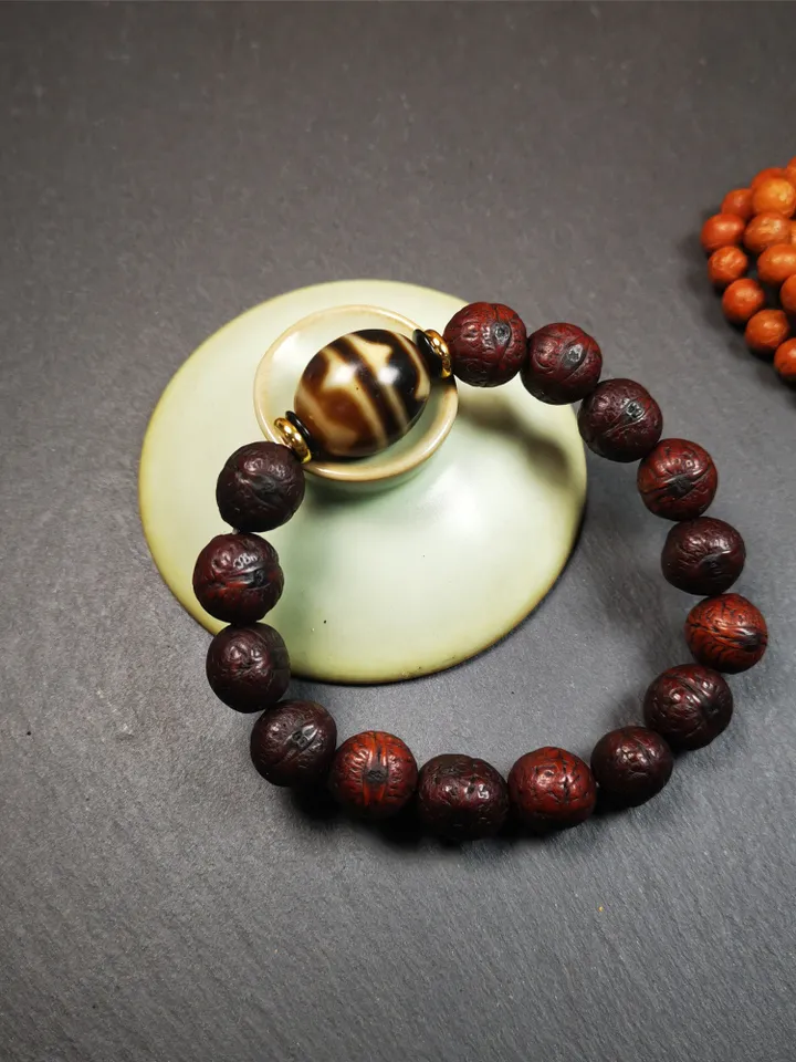 Gandhanra Unique Tibetan Dalo Dzi Bead Bracelet(30 Years Old), Tiger Tooth Dzi with Old Bodhi Beads,,Fit for 15-19cm Wrist