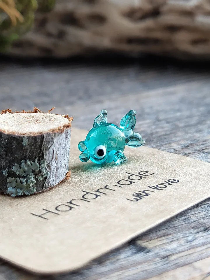 Glass figurines Glass Fish figurines Tiny fish Miniature fish Tiny glass animals Blown glass art Aquarium decor Dollhouse miniature