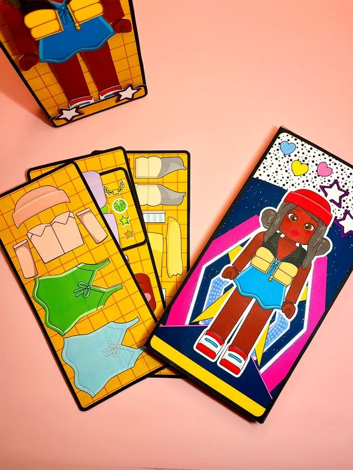Roblox paper doll yellow