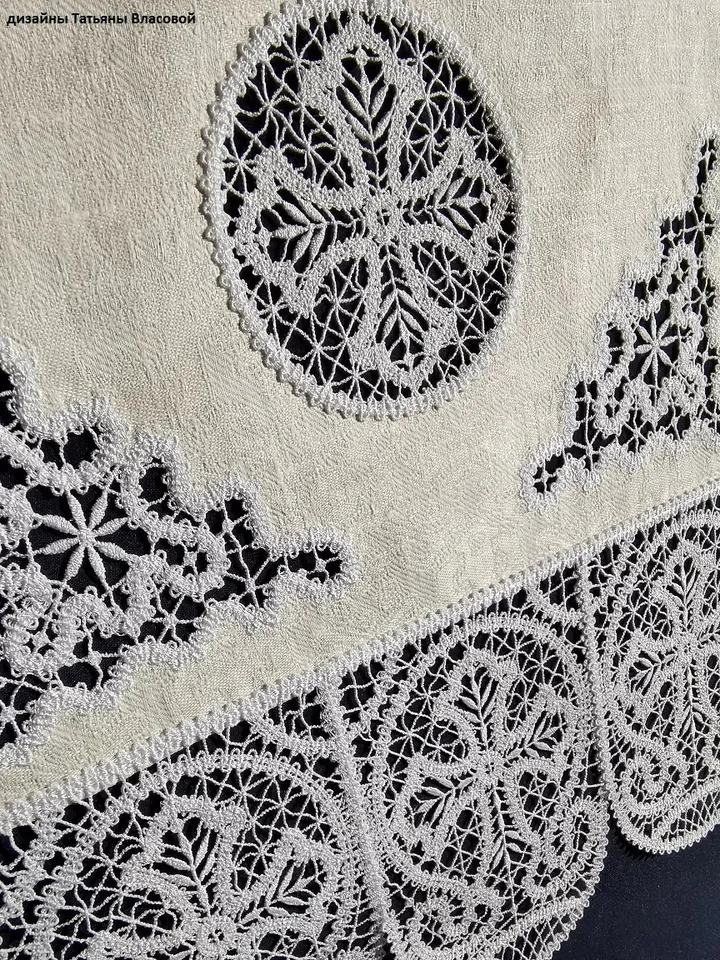 Lace festoon design for machine embroidery