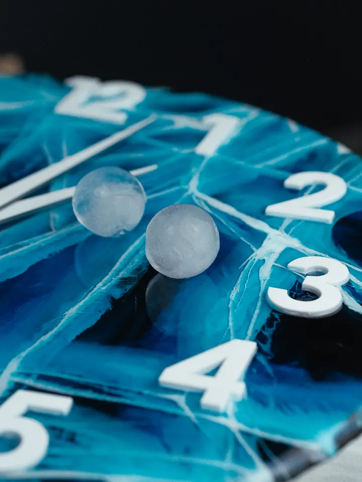 wall clock "Ice of Baikal"
