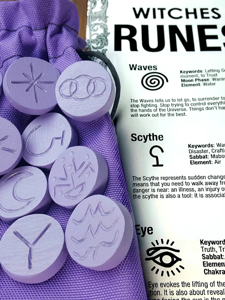 Mystical Purple Witches Runes set & Divination Guide, Altar Divination Tools - Runes & Book, Rune Stones as Pagan Supplies: Wicca & Wiccan Runes Stones for Beginners, Witchcraft Supplies & Witchy Gifts