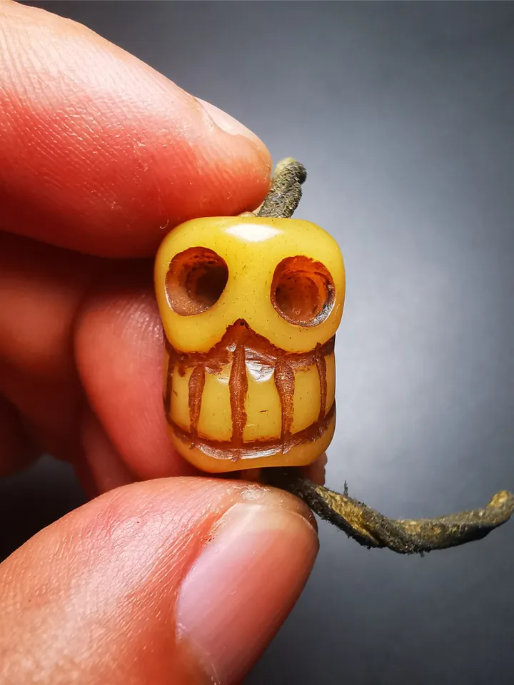 Gandhanra Tibetan Amulet,Yak Bone Carved Skull Sītavana Pendant, Hand-carved Skull Pendant Charm