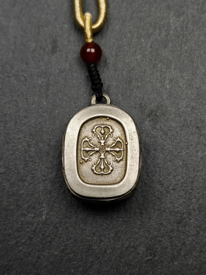 Gandhanra Antique Handmade Tsongkhapa Gau Ghau Shrine, Mini Tibetan Buddhist Altar Amulet Pendant,Made of White Copper