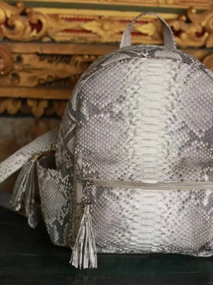 Genuine Python Skin Backpack Grey Woman Classy Elegant Backpack Leather, Woman Handmade Backpack Genuine Snakepint Pythonprint Natural Trend