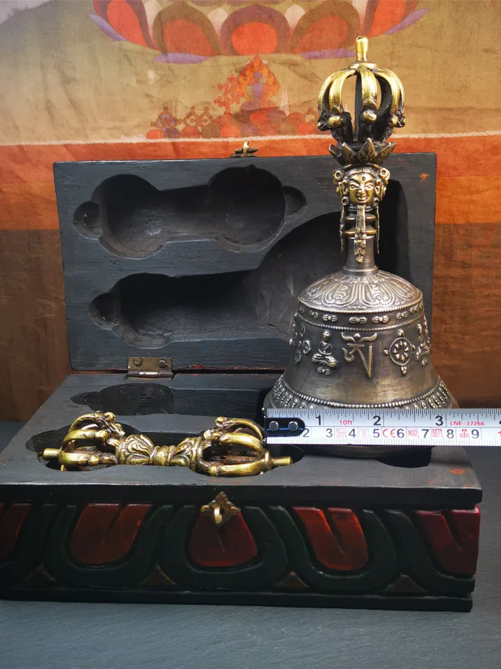 Gandhanra Vintage Vajra and Bell Set,Tibetan Tantric Buddhism (Vajrayana) Ritual Implement,Handmade in Nepal,7.0"