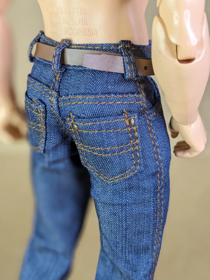 Classic blue jeans for 1/6 scale fashion male doll (muscular or action body)