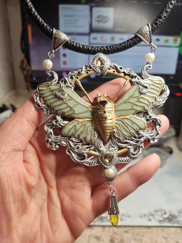 CICADA, Art Deco, Art Nouveau, bee insect Statement Chunky, Necklace Retro 1920