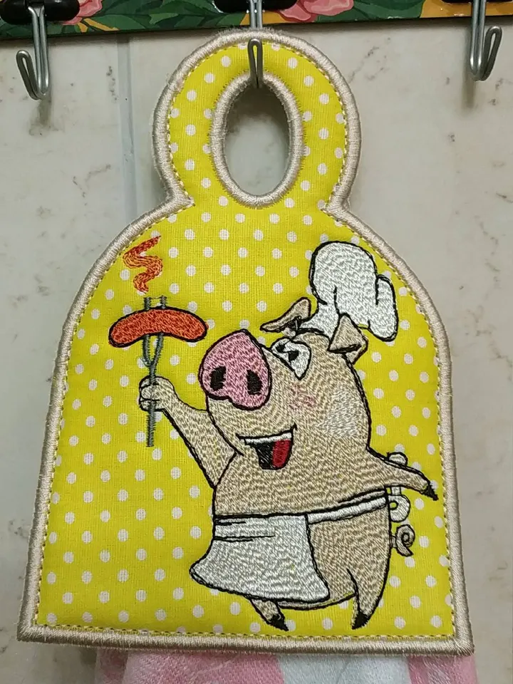 Piglet cook Embroidery Design DIGITAL EMBROIDERY