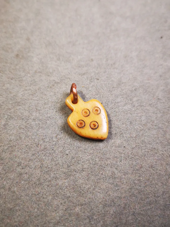 Yak Bone Carved Mantra Dot Mala Pendant,Bead Counter Clip, Prayer Bead Accessories,Gandhanra Tibetan Amulet