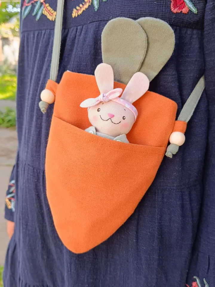 5,5 inch Bunny rag doll Sewing Pattern, Tiny Bunny Pattern, Baby Pocket Bunny Pattern, Easy Pattern, Soft Doll Pattern, Doll Clothes Pattern, Doll Bag Sewing Pattern & Tutorial - DIY Soft Textile Bag Dollhouse for 5,5 inch bunnies , Portable Small Carrot