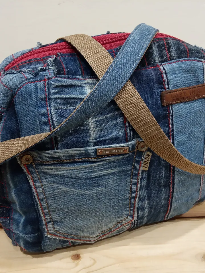 Cute denim crossbody handbag made of denim .Boston Handmade Shoulder Bag