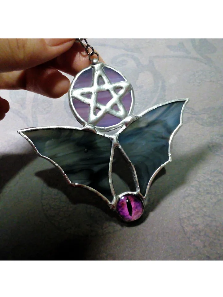 Glass black bat Pentagram pendant, Pentacle star symbol Halloween Bat accessories