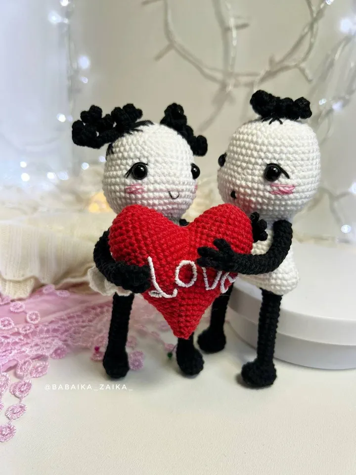 PDF Dolls in Love Crochet Pattern, Amigurumi Couple, Valentine's Day Gift, Crochet Doll Boy and Girl, Heart Pattern, Cute Small Toy PDF