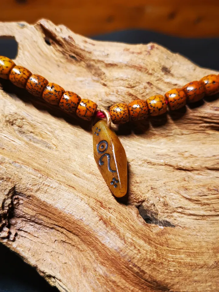 Gandhanra Tibetan Yak Bone Carved Amulet,Bead Counter Pendant,Mani Jewel Amulet for Mala,Prayer Beads