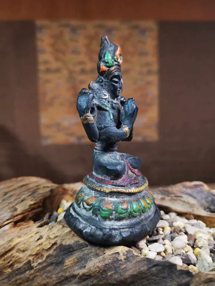 Gandhanra Antique Colored Tibetan Buddha Statue,Chenrezig, Four Arms,Padmapani, Avalokitesvara,Kuanyin,80 Years Old