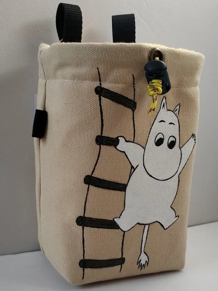 The Mummy troll rock climbing chalk bag for climber