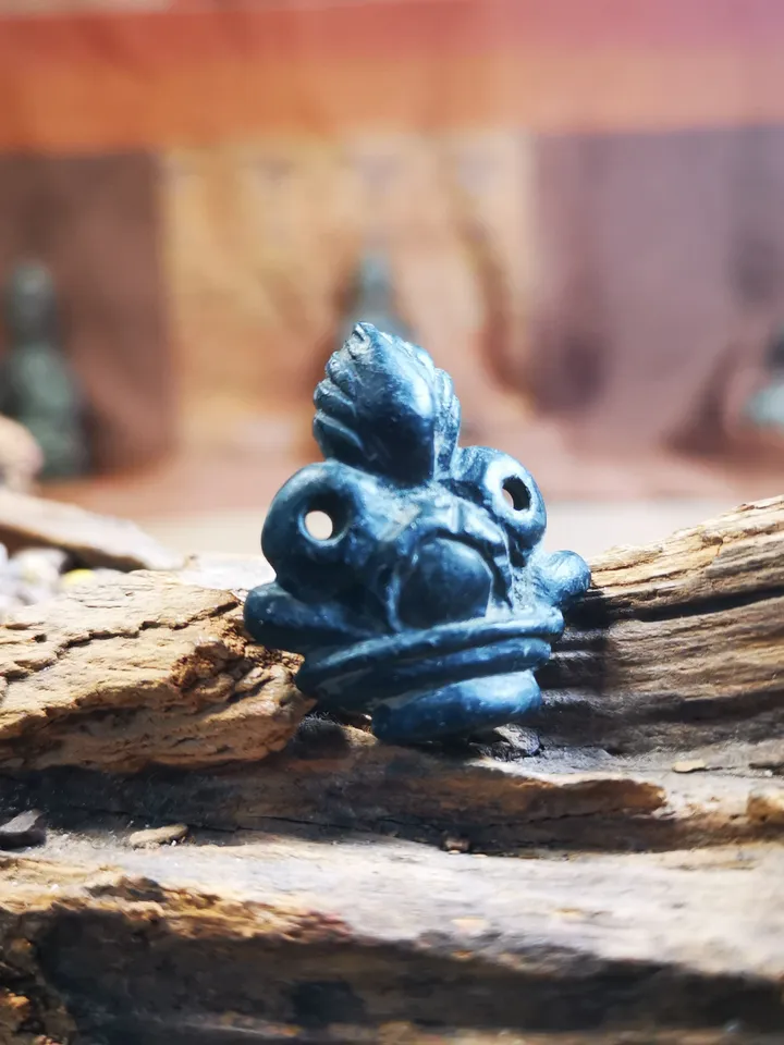 Gandhanra Hand Carved Tibetan Buddhist Amulet Pendant,Mani Jewel/Wish-Fulfilling Cintamani Badge, Nubro,made of Obsidian