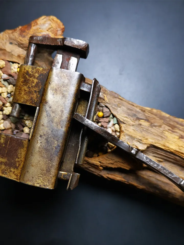 Gandhanra Handmade Acient Tibetan Padlock, Old Door Lock,Large Size 100 Years