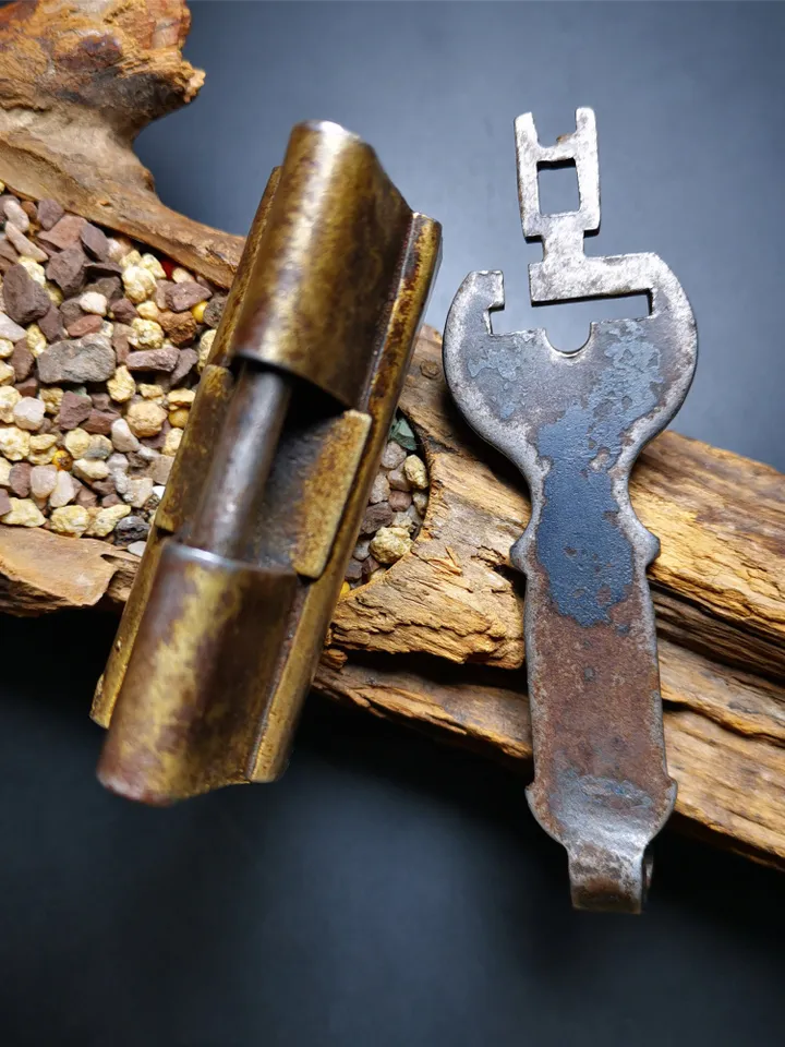 Gandhanra Handmade Acient Tibetan Padlock, Old Door Lock,Large Size 100 Years