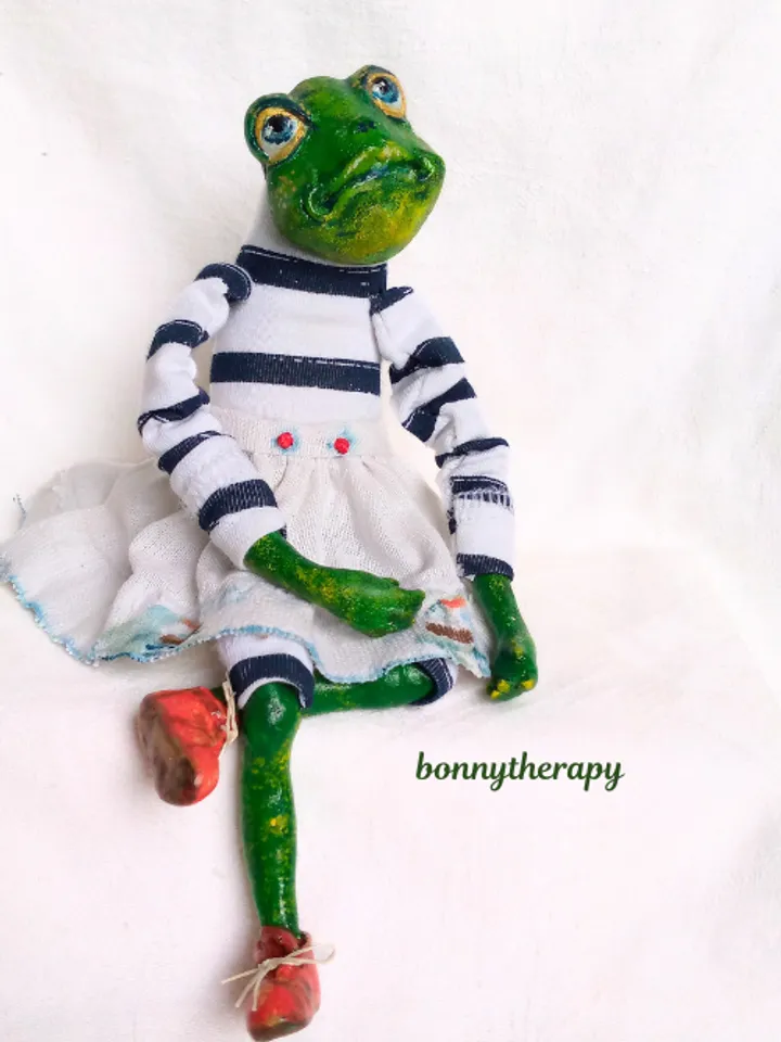 Frog girl doll handmade 7.8 inch., toad girl doll mixed media
