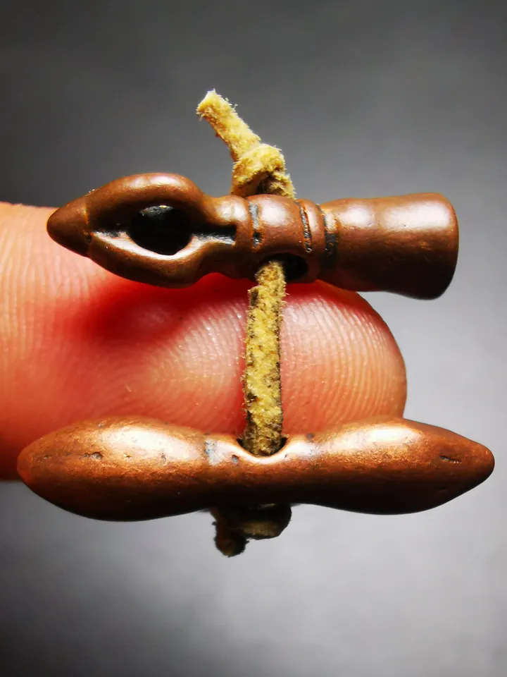 Gandhanra Antique Tibetan Amulet,Mini Vajra and Tibetan Bell Bead Pendant for Mala Prayer Beads, Trantic Buddhism Dharma,Made of Red Copper