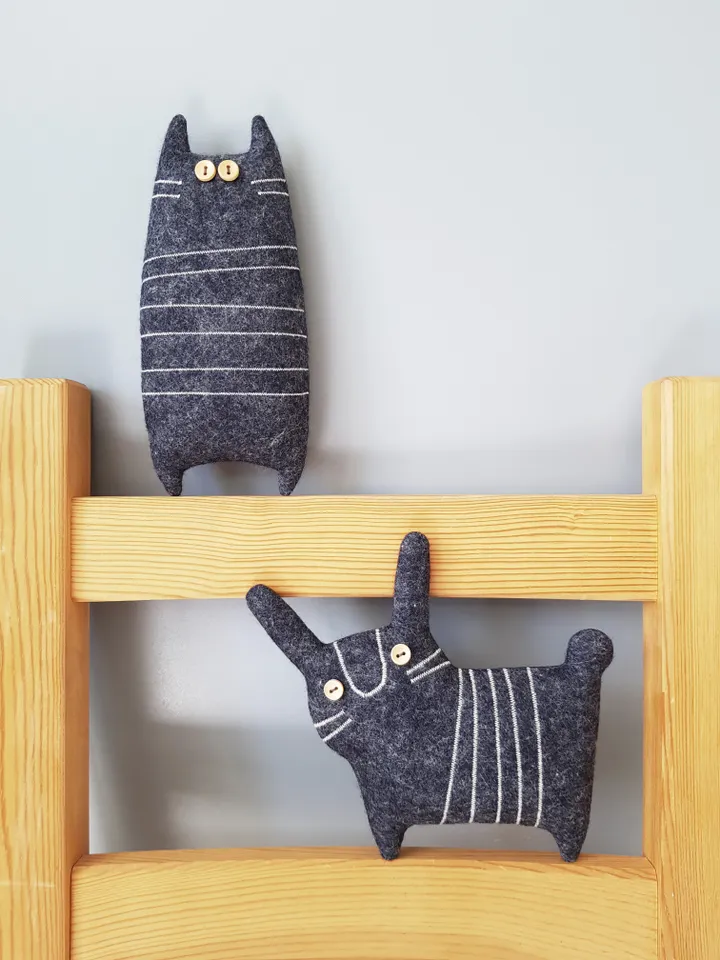Black Cat Sewing Pattern PDF, Tutorial in English, Felt animal Pattern, felt doll sewing diy, Halloween doll PDF