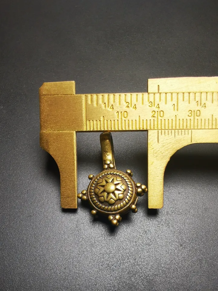 Gandhanra Handmade Buddhist Mala Counter Clip,Bum Counter Clip for Prayer Beads,Dharmachakra / Prayer Wheel ,Mandala Shape