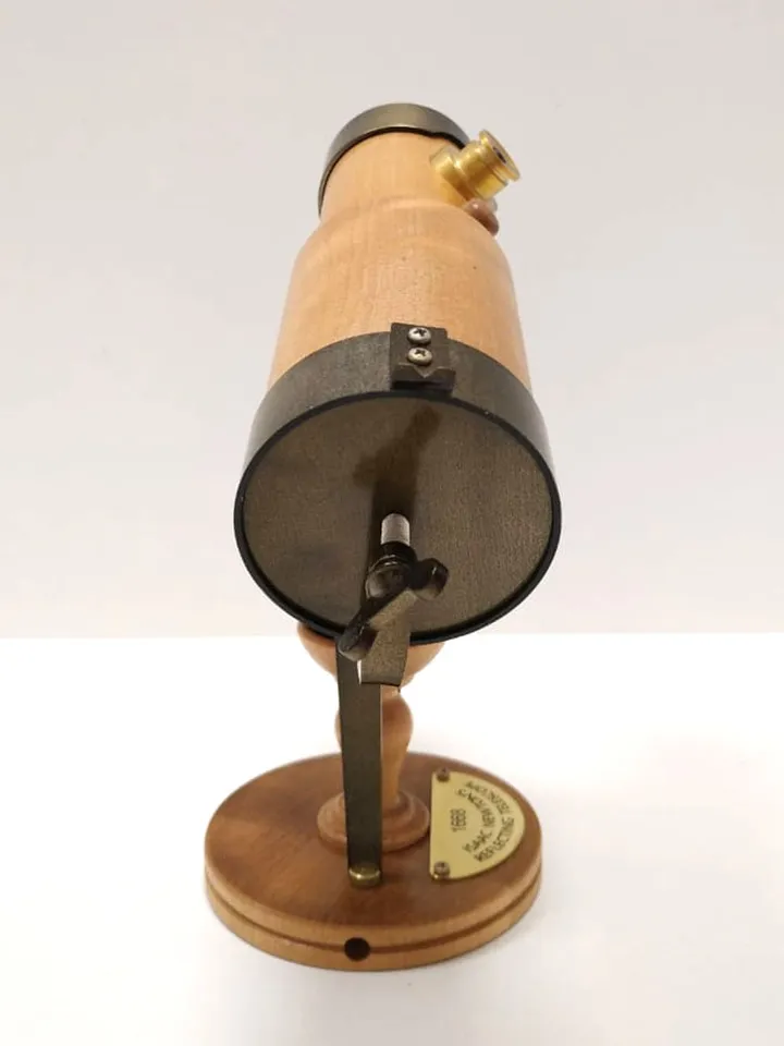 NPZ TAL-35 Isaac Newton Telescope Replica Souvenir SALE