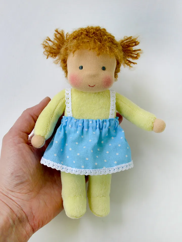 DIY Waldorf pocket doll 7 inch (18 cm) tall. PDF sewing pattern and tutorial + doll clothes patterns.