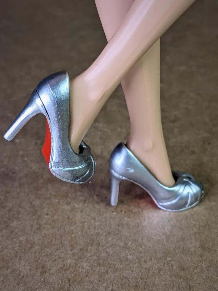 Silver heels sandals for fashion female dolls (Color Infusion, MH)