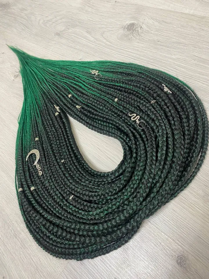 Green synthetic Braids ombre hair extensions . Green dreads with beads. DE braids full set