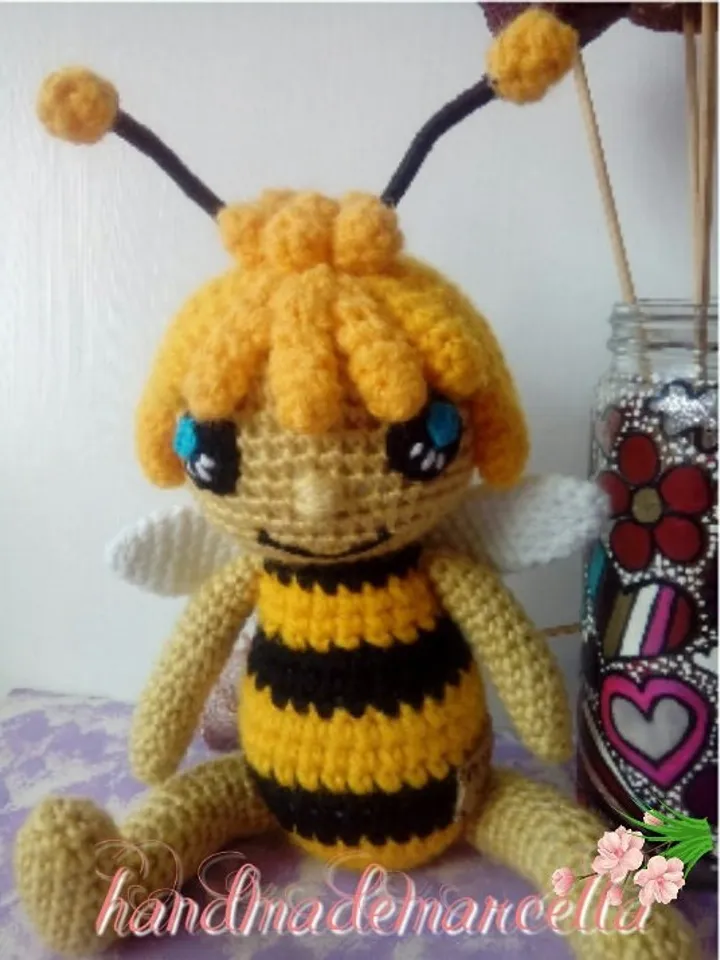 Maya the Bee β Handmade Amigurumi Doll