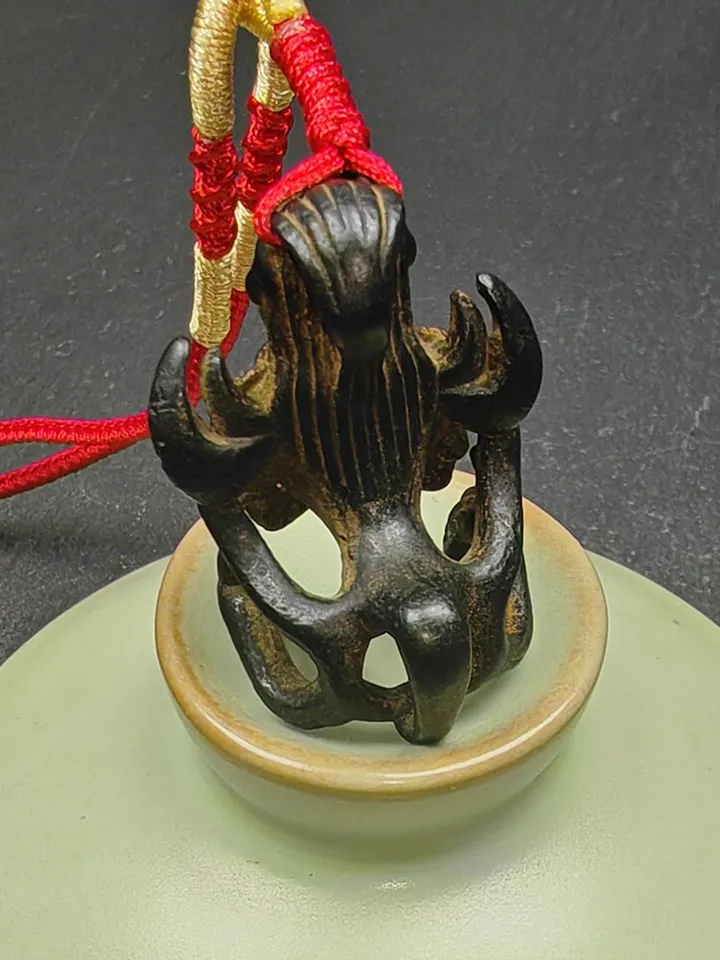 Gandhanra Antique Garuda Amulet, Tibetan Buddhist Pendant,Garula,Suparna,Golden-winged Bird,Made of Thokcha