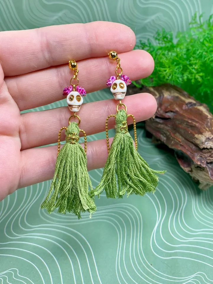 Handmade earrings. Earrings with fringe. Jewelry.