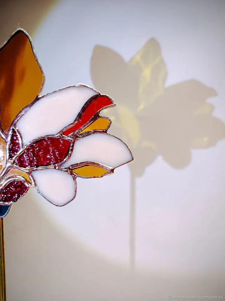 Magnolia on a Brass and Cast Stone Stand, Stained Glass Flower, Glass Magnolia on Stand, Artistic Glass Floral Decor, Tiffany Glass Flower, Magnolia Sculpture, Magnolia in Brass and Stone