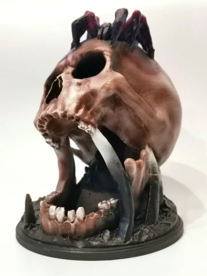 Skull With the Red Spider Dice Tower, Desert's Kiss Dice Roller, 3D Printed Dice Tower, Large Tower for Cubes, DND Board Game Dice Tray