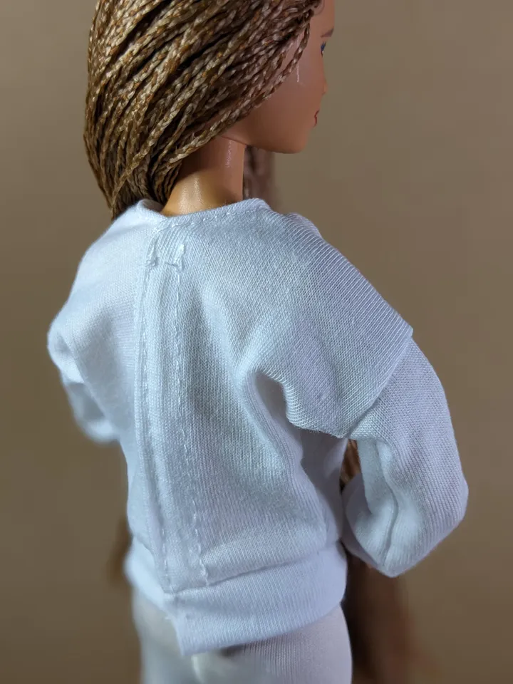 White long-sleeve shirt for 1/6 scale fashion female dolls