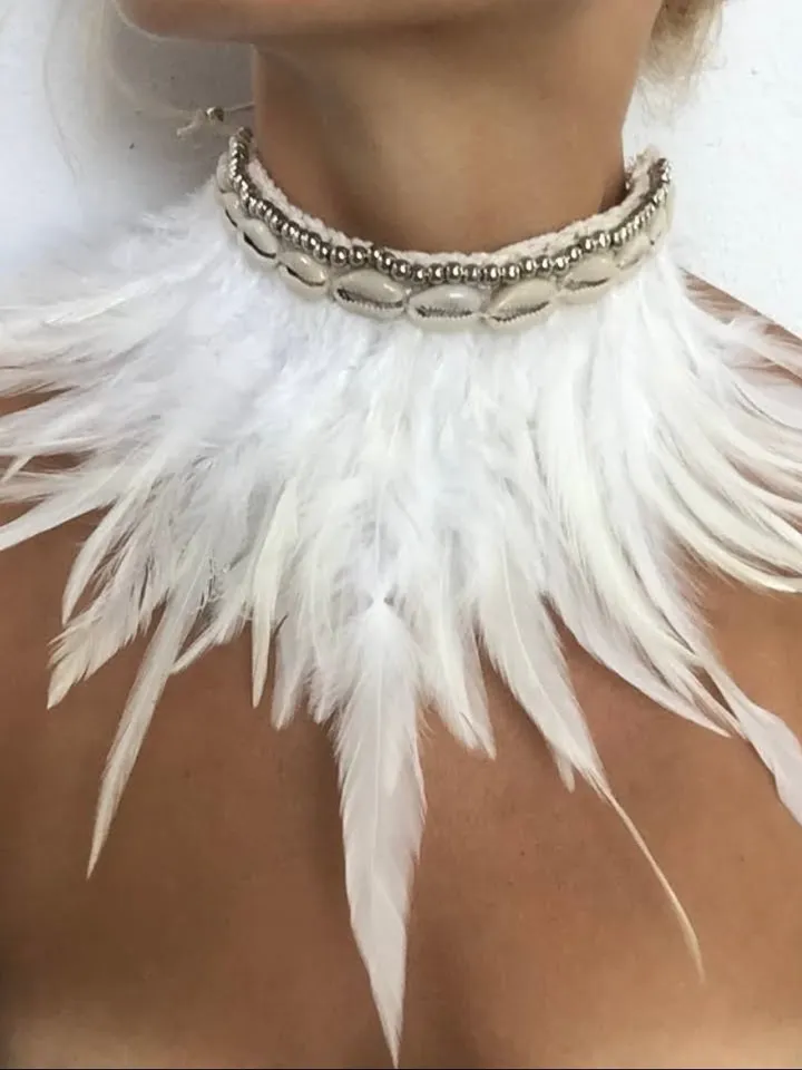 Bohemian feather and shell macrame chocker | Handmade boho necklace | Coachella jewelery | Cowrie shell chocker | Bohoshic boho hippie style