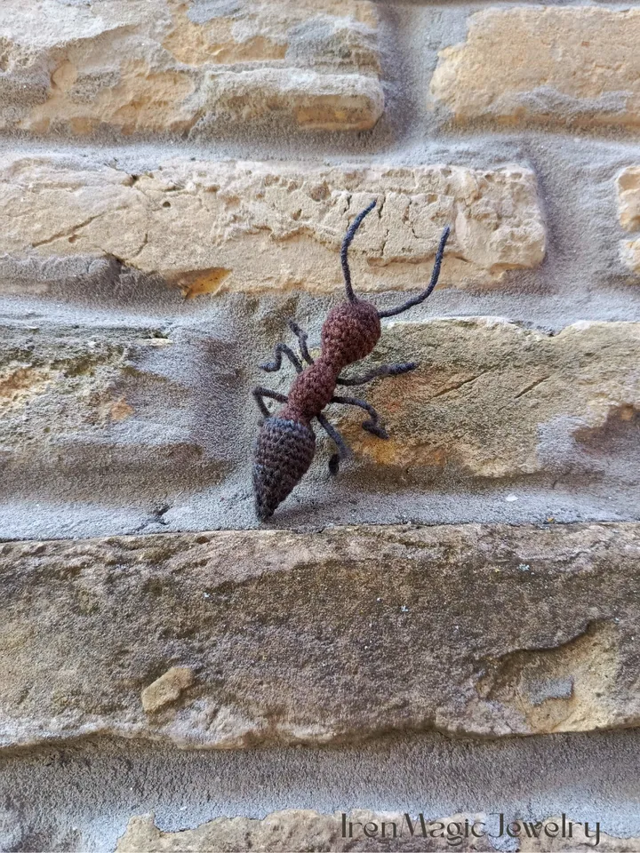 Realistic Black Ant Brooch – Handmade Crochet Insect Pin
