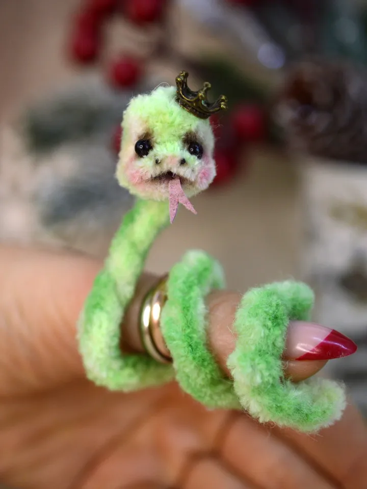 Video Tutorial make Miniature Pipe Cleaner Snake  - Let's Make Snake using Pipe Cleaners - Pipe Cleaner Snake DIY Symbol 2025