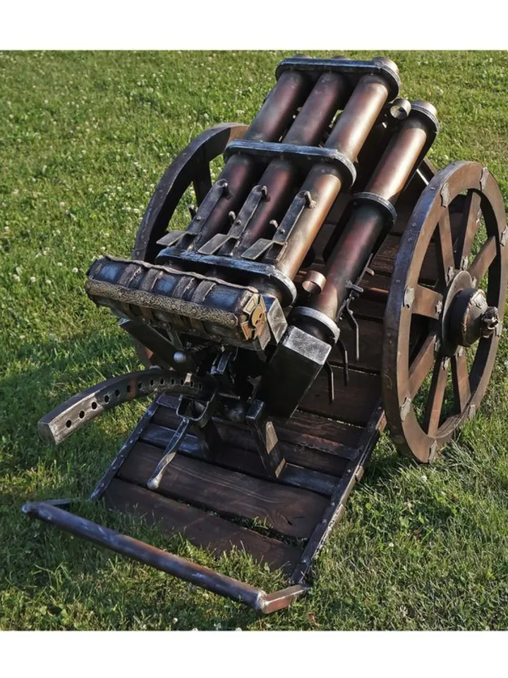 Hellbuster - Toy Cannon on wheels for larp - Warhammer - larping - larp cannon